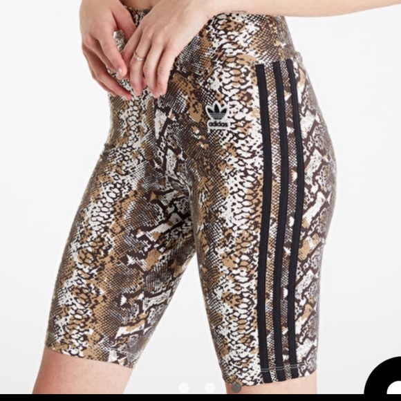 ⚡️✅✅ADIDAS SHORT LEGGINGS Python Print - Picture 5 of 13